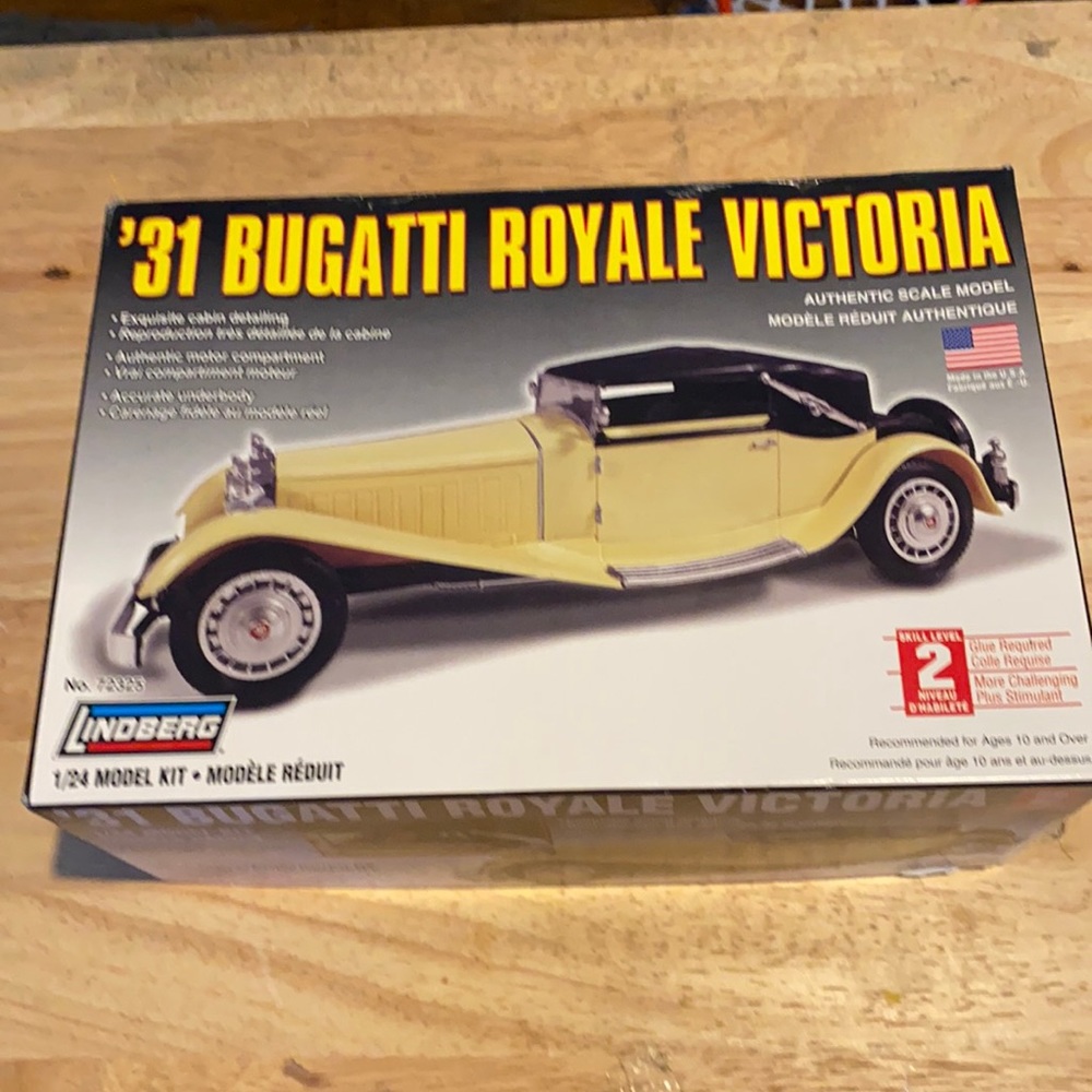 *New* 31 Bugatti Royale Victoria model car